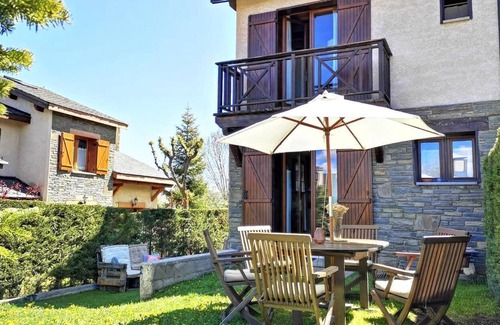 Sainte-Leocadie House | SANTA LEOCADIA IV - Two Bedroom House, Sleeps 5
