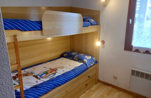 Sainte-Leocadie Apartment | Santa Leocadia X - Two Bedroom Apartment, Sleeps 5