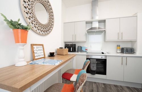 Southport Apartment | Santiago 10 - Sleeps 10, Free Wifi & Parking