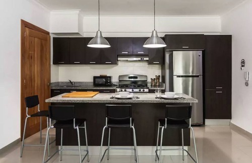 Downtown Santo Domingo Apartment | Santo Domingo City Center Cozy Apt. with Two Bedrooms + Free Parking and Gym ✔️