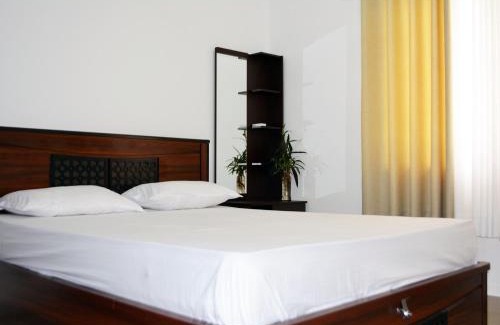 Negombo Apartment | Santorini Complex Apartment, Negombo by CM Holiday