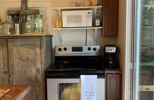 Crane Hill House | SanTrabin on Smith Lake in a quiet cove!