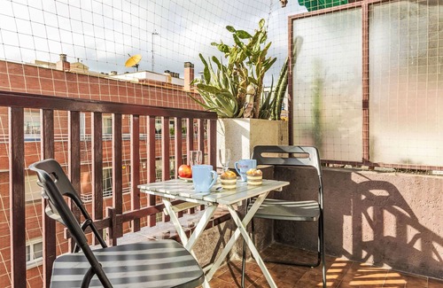 Les Corts Apartment | Sants-Les Corts Galileu by Interhome