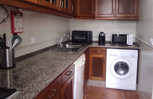 Sao Pedro da Cadeira House | Sao Pedro Da Cadeira: House/Villa - São Pedro da CadeiraHouse with garden