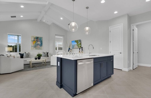 Naples Villa | Saona Cottage - Coastal Chic