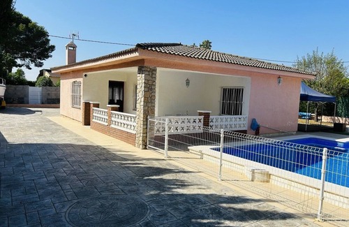 Les Tres Cales Villa | SAONA VILLAS (VN MARTY): Villa 6 persons, private protected pool, wifi