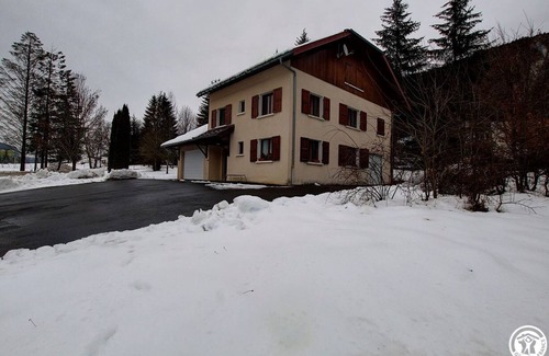Lelex House | Saphir - Lelex - Gîte