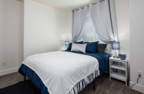 Idaho Falls House | Sapphire Sanctuary, Spacious 6BR New House