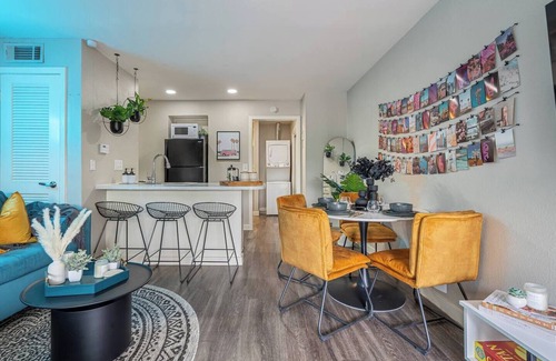 Allandale Apartment | Sapphire | Studio | Sleeps 5