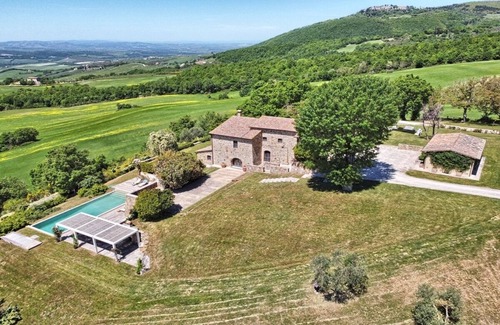 Sarteano Villa | Sapphire Villa