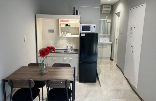 Chuo-ku Apartment | Sapporo Station vicinity, Naebo Station 5 minutes, sleeps up to 6, 2 minutes to the hot spring, plenty of parking