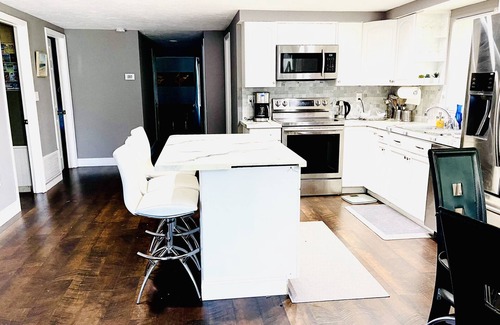 Bee Ridge House | Sarasota Best Place, Siesta key only 7 ml, BBQ+, family friendly