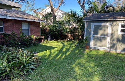 Indian Beach Sapphire Shores House | Sarasota-Indian Beach Zen Home (private-pet friendly)