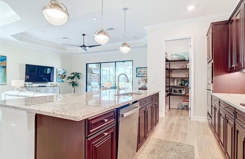 Venice House | Sarasota National - 3 bed 3 bath w/den