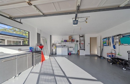 Fruitville House | Sarasota's Sunbeam | Private Pool, Smart TV + Grill!