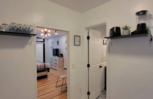 Bayou Oaks Apartment | Sarasota Your Home Away from Home Cozy Studio apartment 4 min from airport