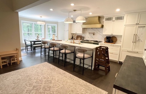 Saratoga Springs House | Saratoga Lake Family Home Close to Track, Down town & Spac! Beach & pool access!