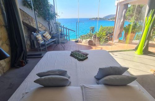 Torre delle Stelle Villa | Sardegna Rivanhouse Suite stunning sea view hydromassage and direct access to the sea