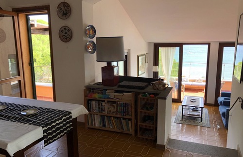 Tiriddo Villa | Sardinia Waterfront Villa 50 meters from the beach of Cala Girgolu.
