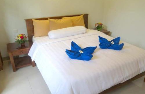 Batu Bolong House | sari sedana guesthouse