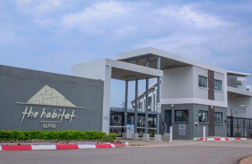 Gaborone Apartment | Sarona Apartment Studio F203 - HoneyBee Apartment