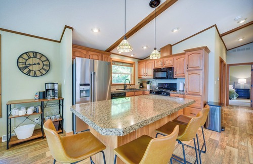 Brill House | Sarona Serenity: Lakeside Retreat w/Boat Dock!
