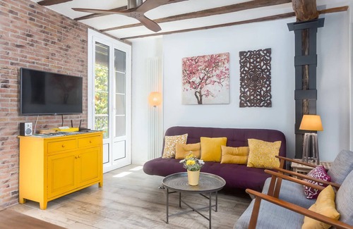 Old Town Apartment | Sarriegi | The Rentals Collection
