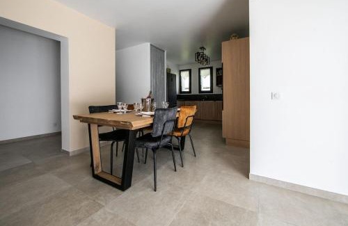 Sartene Apartment | SARTENE t3 CALME ENSOLEILLÉ PARKING PRIVÉ