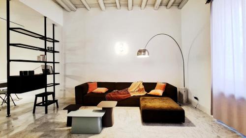 Castellammare Apartment | Sartoria Cavour - Modern Sicilian Elegance in a Former Tailor Shop