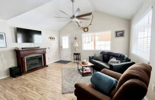 Sumpter Apartment | SAS - The Sawmill, Cozy 1 bdrm, Pets Welcome!