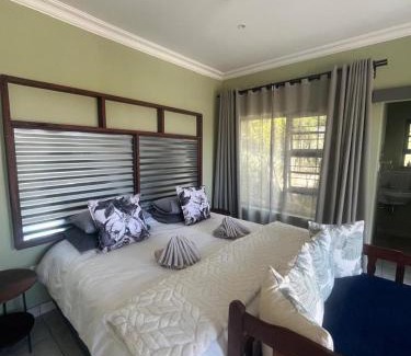 Outjo Cabin | Sasa Safari Camp & Tours