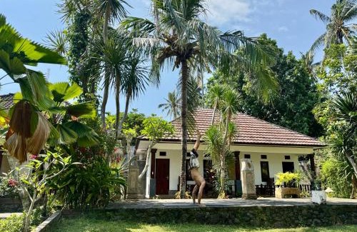Senggigi House | Sasak Garden Homestay