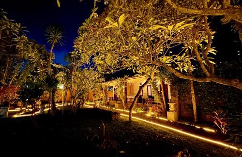Senggigi House | Sasak Garden Homestay