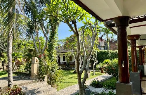 Senggigi House | Sasak Garden Homestay