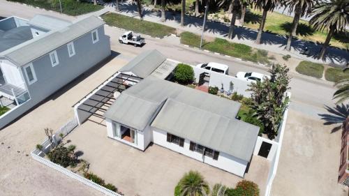 Vineta Apartment | Sashalon Beachfront Cottage