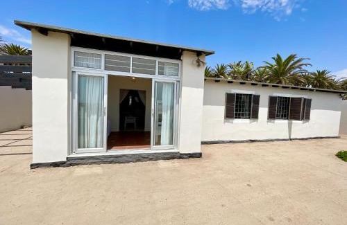 Vineta Apartment | Sashalon Beachfront Cottage