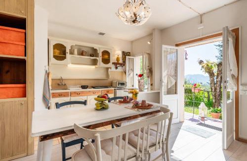 Bagni di Lucca Apartment | Sassi Scritti - Carpino Nero