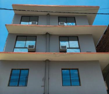 Jaunpur House | Satyam Guest House