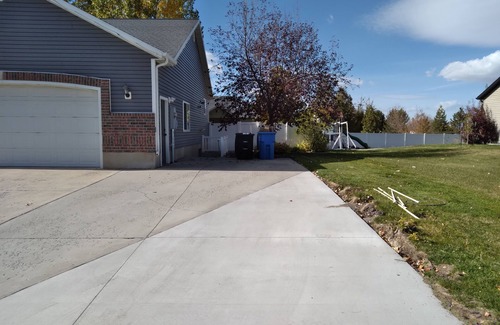 Nibley House | SAUNA & King Bed near Logan, USU & Firefly Park