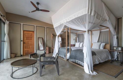Lusaka Province Cabin | Sausage Tree Camp