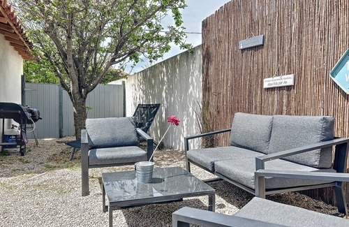 Sausset-les-Pins Apartment | SAUSSET-LES-PINS NEAR BEACH AND VILLAGE CENTER