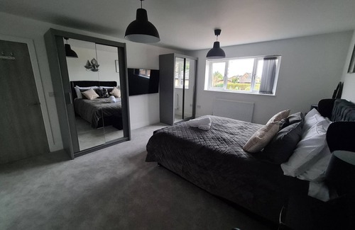 Leicester House | SAV 5 Bed Luxury House Leicestershire