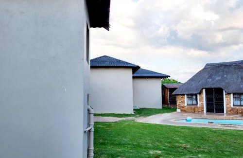 Emalahleni House | Savanna Buffalo Guest House