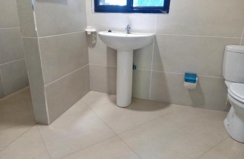 Livingstone Apartment | Savanna Tree Apartments - self catering town center