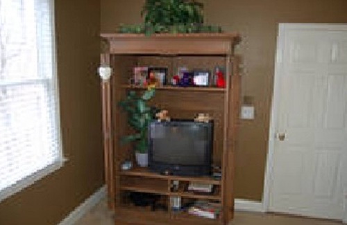 Kennesaw House | Savannah Suite