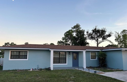 Sebring House | Save this to your favorites ❤️ Lake Access Cottage in Sebring. One-of-a-kind.