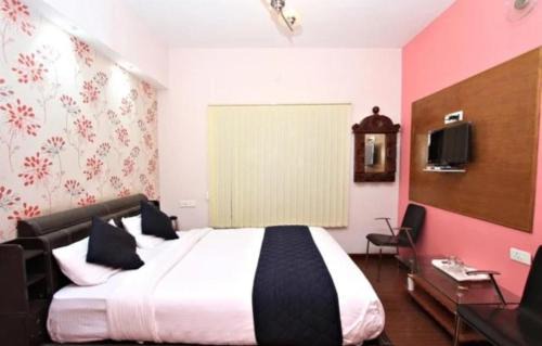 Ooty Hotel | Savi's home stay