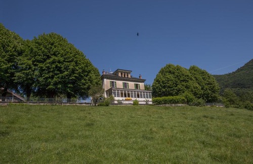 Annecy-le-Vieux Villa | Savoielac - Villa Montfleury
