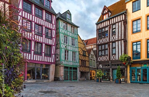 Quartier Vieux Marche-Cathedrale Apartment | Savonnerie Cathédrale : 2 suites avec ascenseur proche Cathédrale !