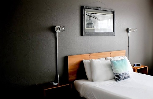 Long Beach Hotel | Savor Ocean Views! Two Pet-friendly Units, Free Parking, Indoor Swimming Pool!